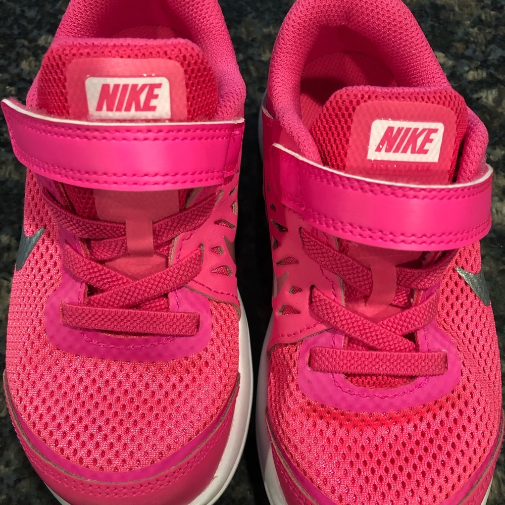 Girls Nike sneakers size 10c